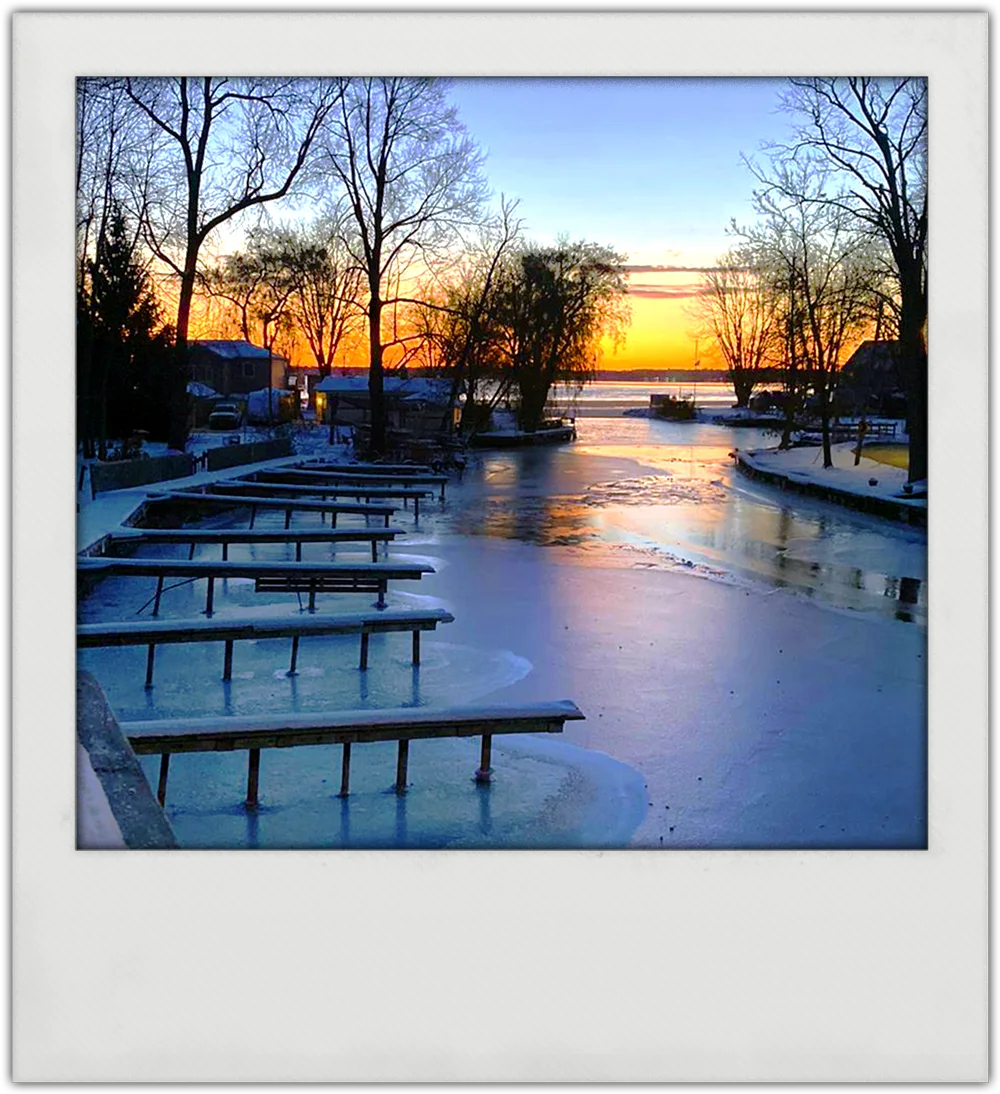 A day on Lake Simcoe at Cooks Bay Marina, the perfect gift